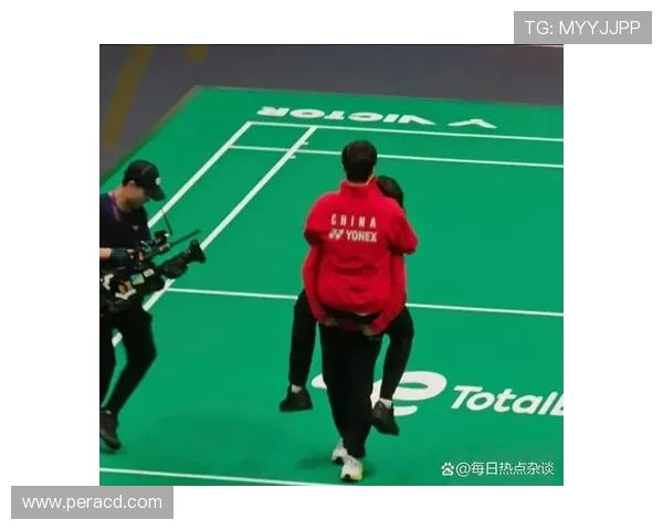 武汉羽毛球队在洲际杯中的团队协作展现出卓越实力与默契配合