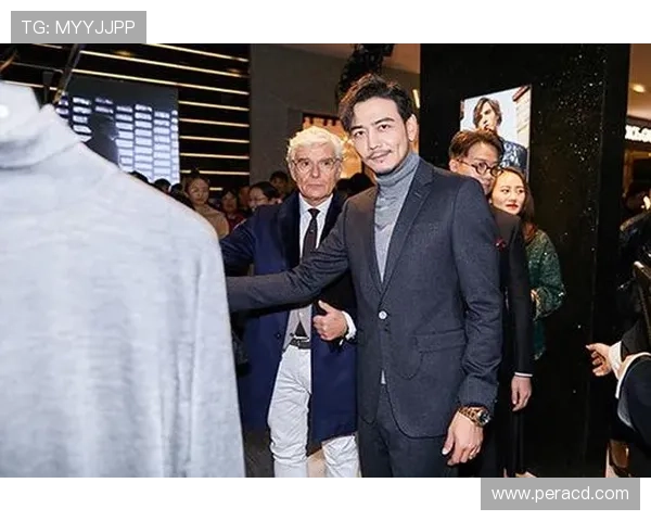 足球明星优雅西装造型大赏展现魅力与风采的完美结合